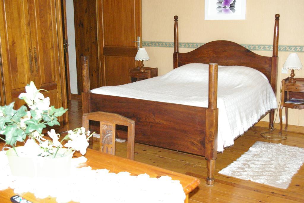 Chambres D'Hotes Du Maine Lalinde Room photo